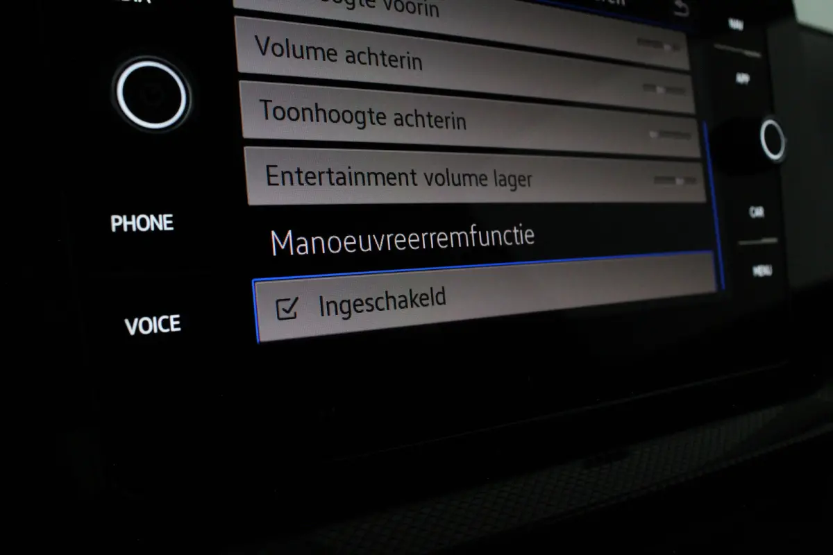 1.0 TSI Life Edition > Camera/ACC/Navi/Keyless/17inch...