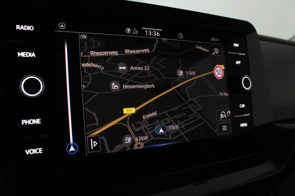 1.0 TSI Life Edition > Camera/ACC/Navi/Keyless/17inch...