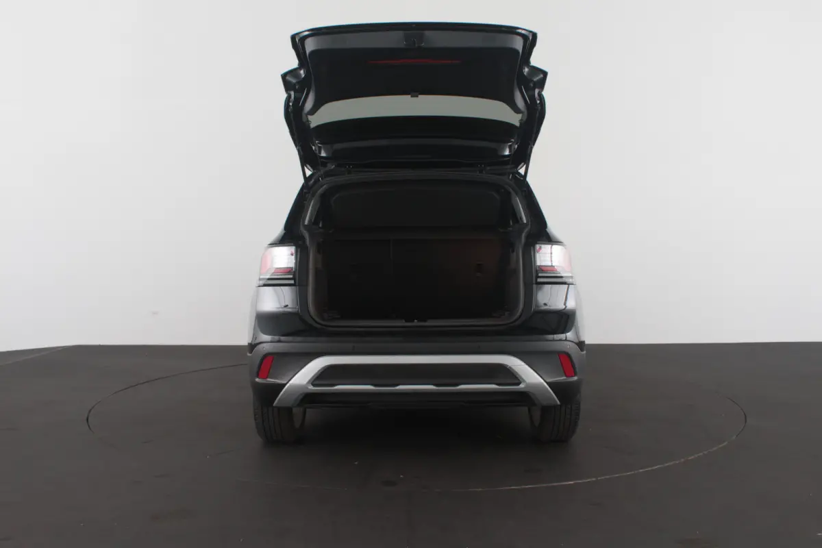1.0 TSI Life Edition > Camera/ACC/Navi/Keyless/17inch...