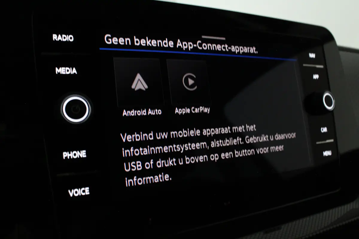 1.0 TSI Life Edition > Camera/ACC/Navi/Keyless/17inch...