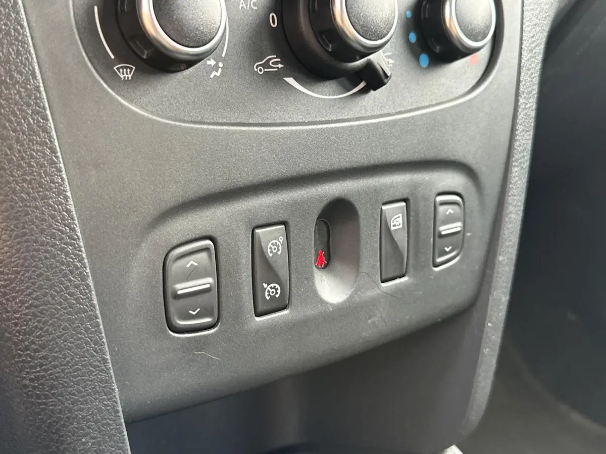 0.9 TCe SL Airco Cruise Navi LED NAP