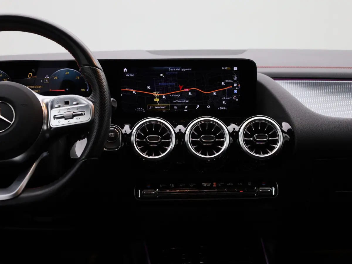 250 Business Solution AMG 67 kWh | STOELVERWARMING | CAMERA | NAVIGATIE | KLIMAATREGELING