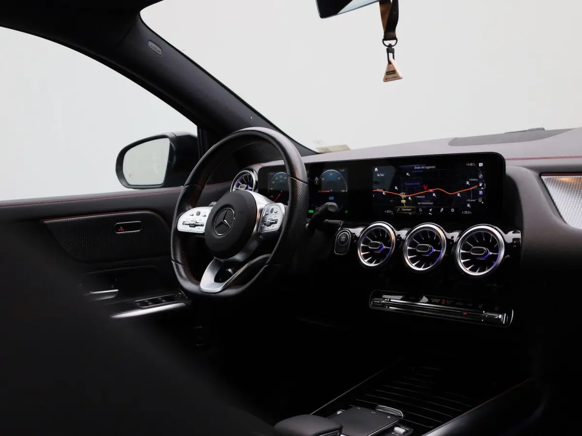 250 Business Solution AMG 67 kWh | STOELVERWARMING | CAMERA | NAVIGATIE | KLIMAATREGELING