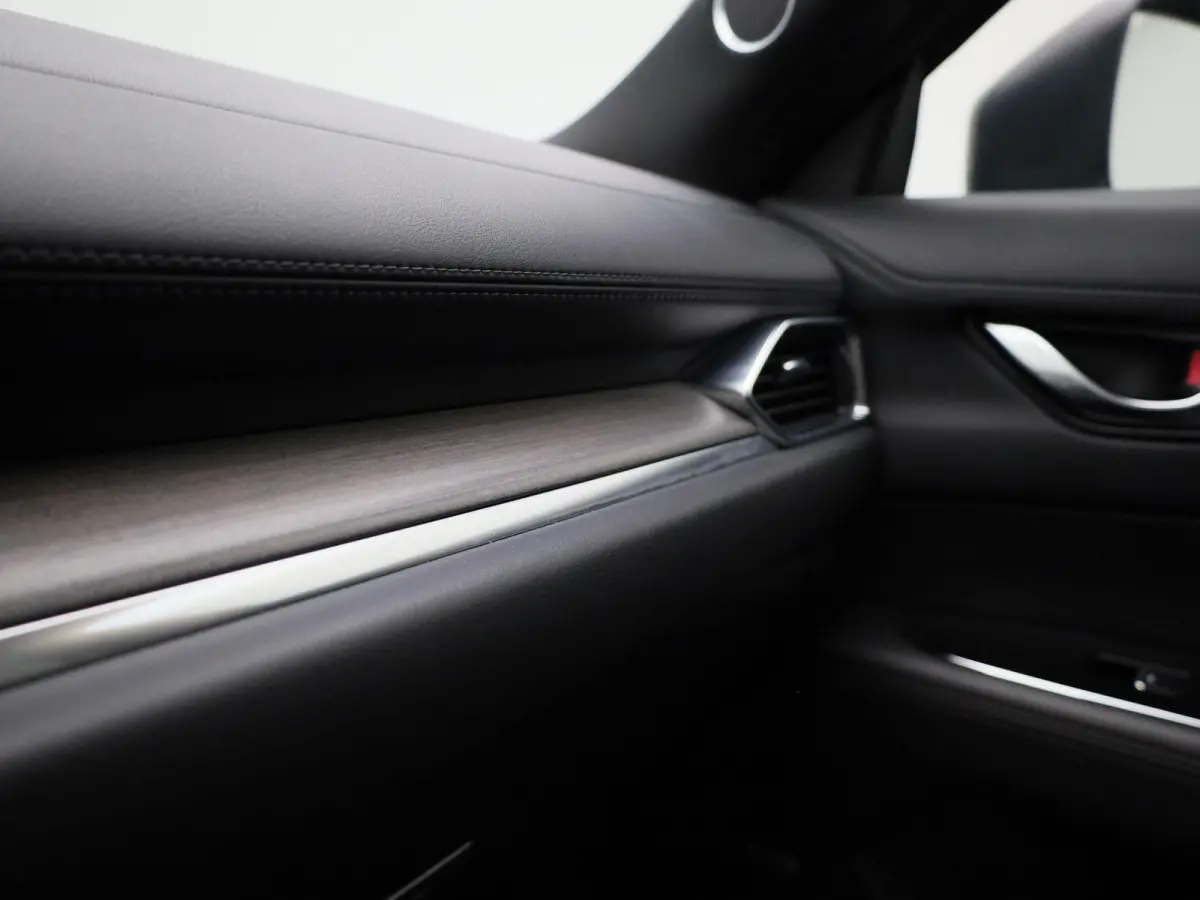 2.0 SkyActiv-G 165 Signature | SCHUIF-KANTELDAK | LEER | HEAD-UP | STOEL-STUURWIELVERWARMING | STOELVERKOELING | CAMERA | NAVIGATIE | BOSE AUDIO