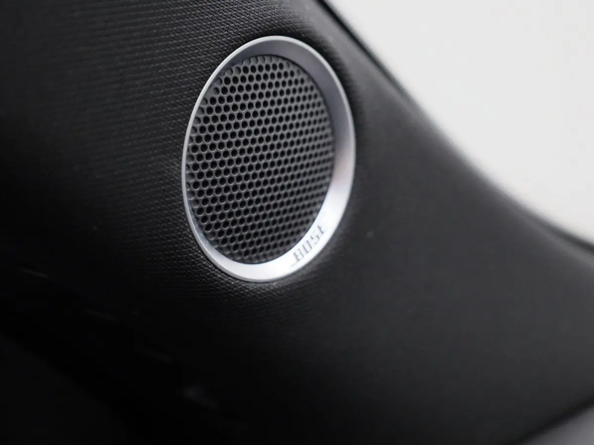 2.0 SkyActiv-G 165 Signature | SCHUIF-KANTELDAK | LEER | HEAD-UP | STOEL-STUURWIELVERWARMING | STOELVERKOELING | CAMERA | NAVIGATIE | BOSE AUDIO