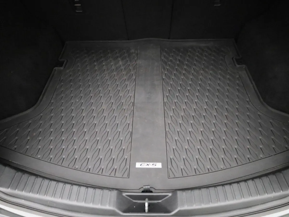 2.0 SkyActiv-G 165 Signature | SCHUIF-KANTELDAK | LEER | HEAD-UP | STOEL-STUURWIELVERWARMING | STOELVERKOELING | CAMERA | NAVIGATIE | BOSE AUDIO