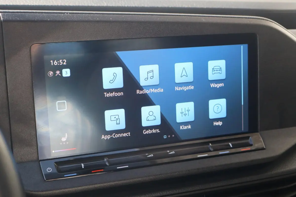 2.0 TDI 122pk DSG | Trekhaak | Navigatie | Bestuurdersstoel Verwarmd