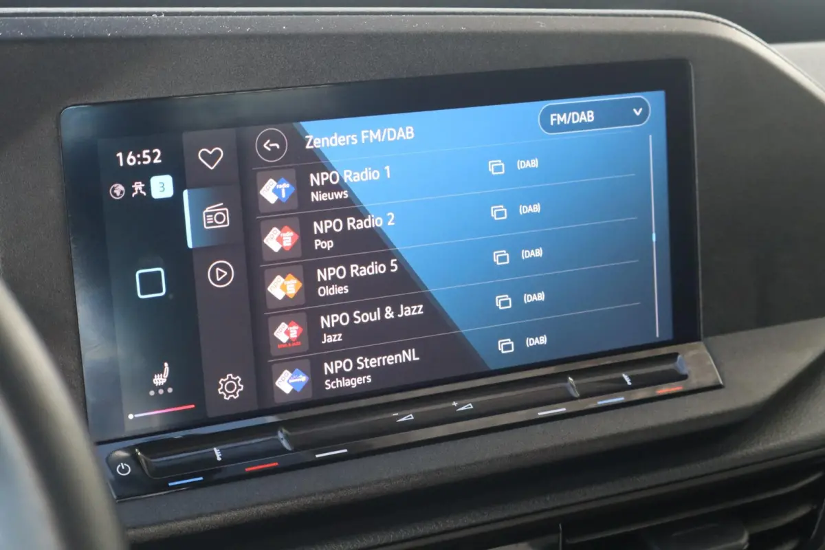 2.0 TDI 122pk DSG | Trekhaak | Navigatie | Bestuurdersstoel Verwarmd