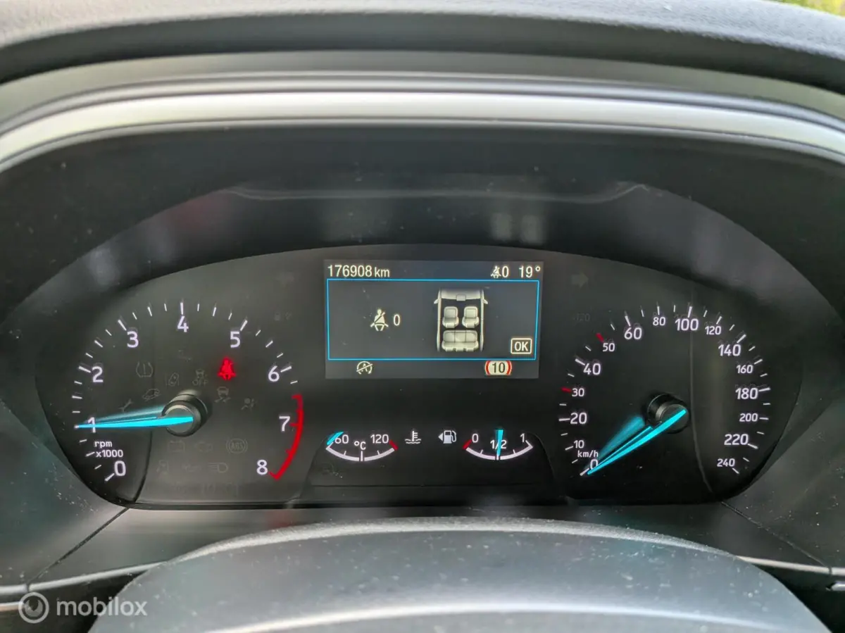 1.0 EcoBoost Hybrid Trend Edition Business
