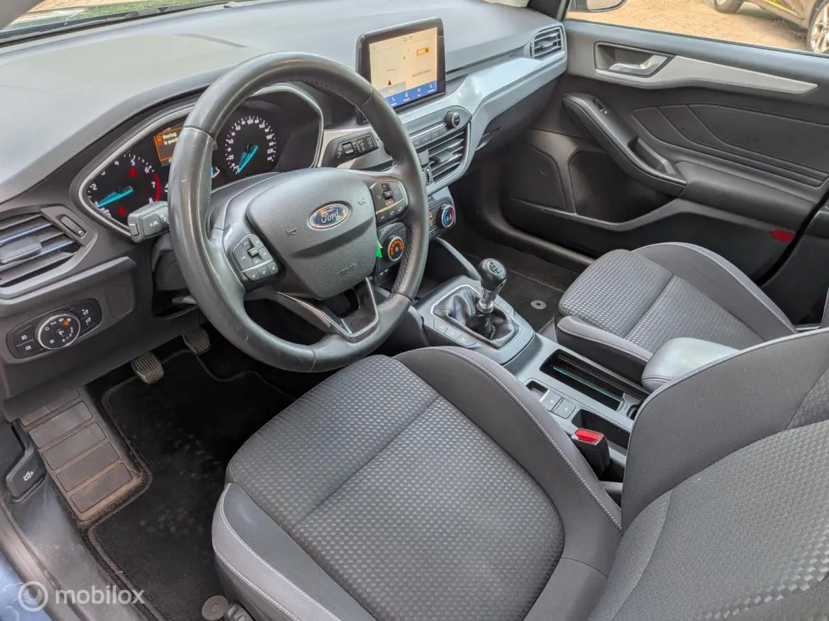 1.0 EcoBoost Hybrid Trend Edition Business