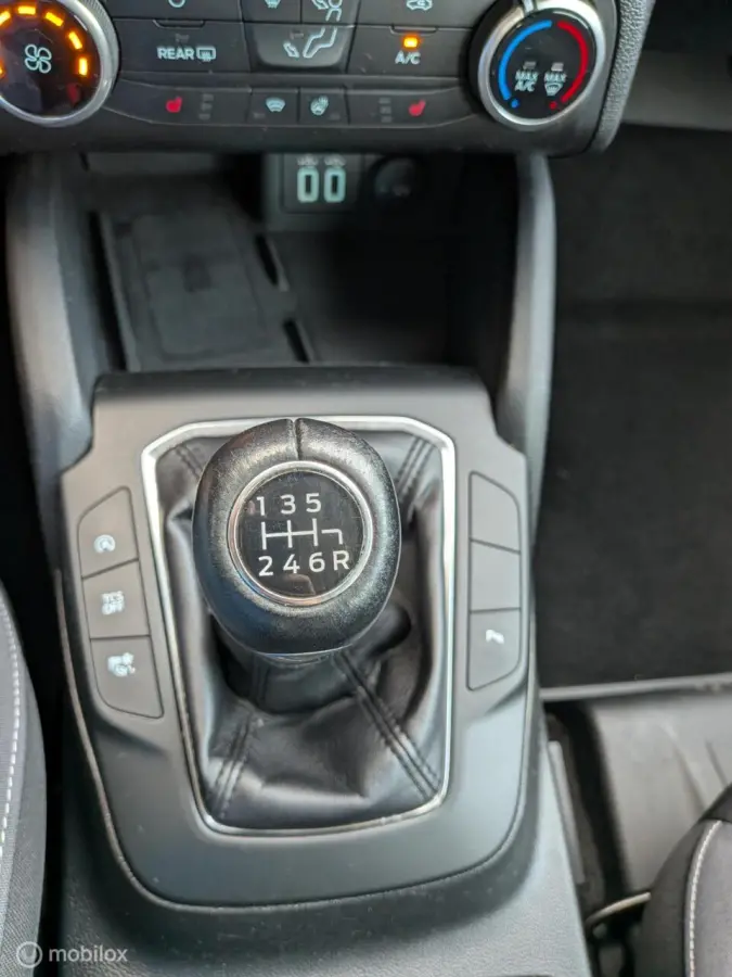 1.0 EcoBoost Hybrid Trend Edition Business