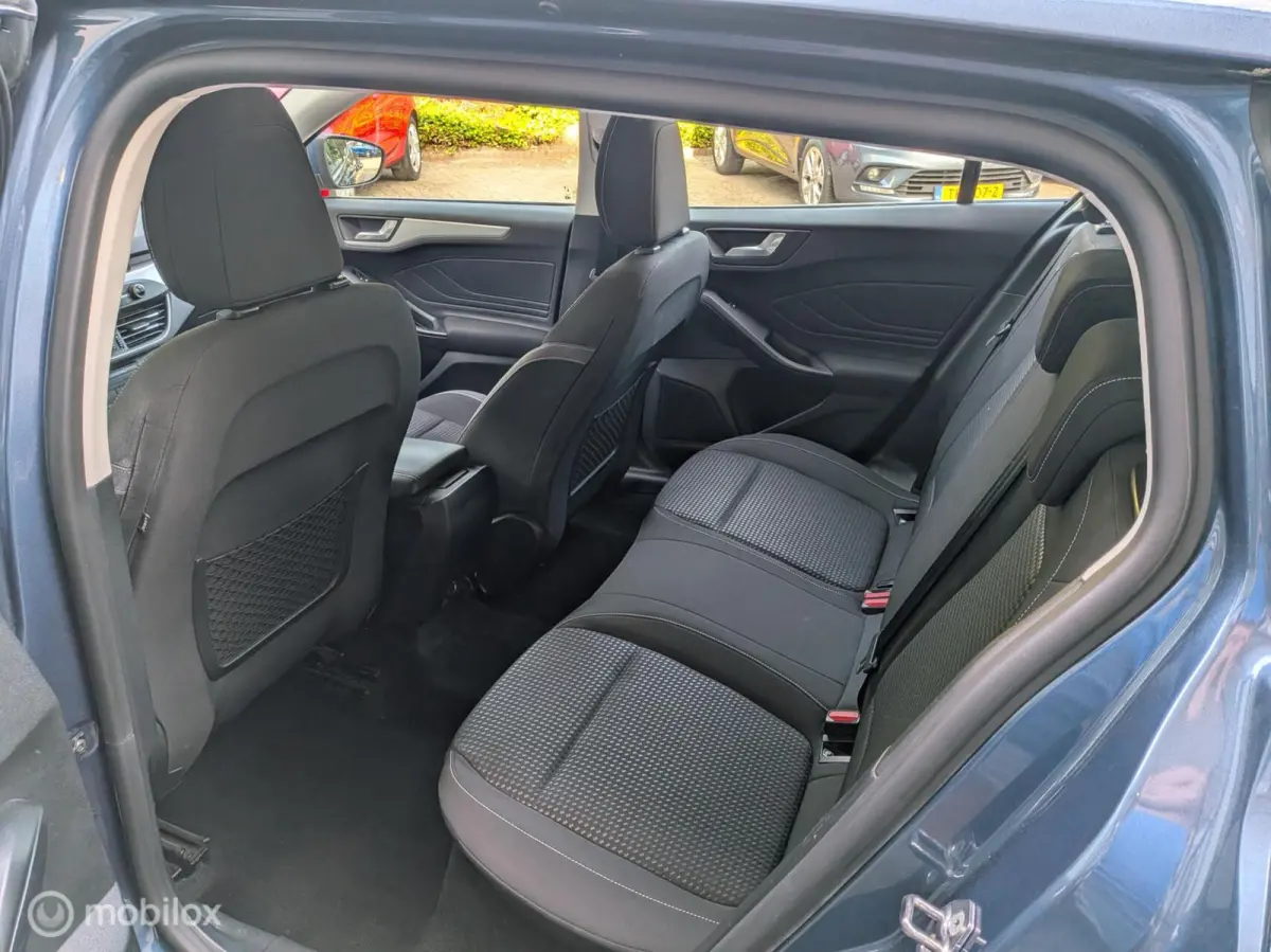 1.0 EcoBoost Hybrid Trend Edition Business