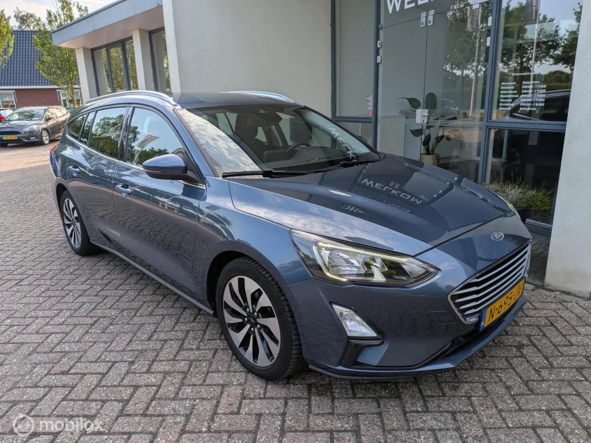1.0 EcoBoost Hybrid Trend Edition Business