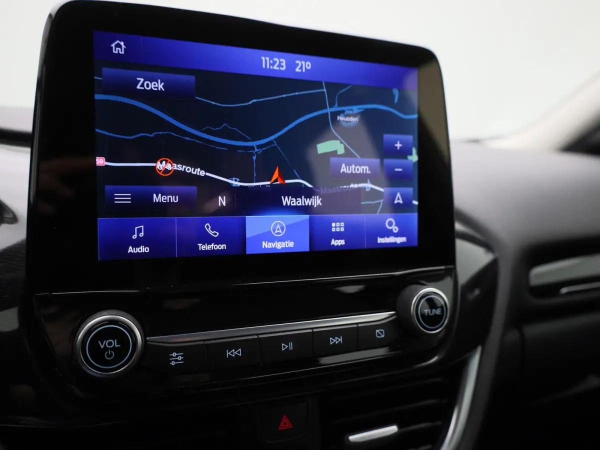 1.0 EcoBoost Titanium | Cruise Control | Elektrisch inklapbare spiegels | Airco | Apple Carplay/Android Auto |