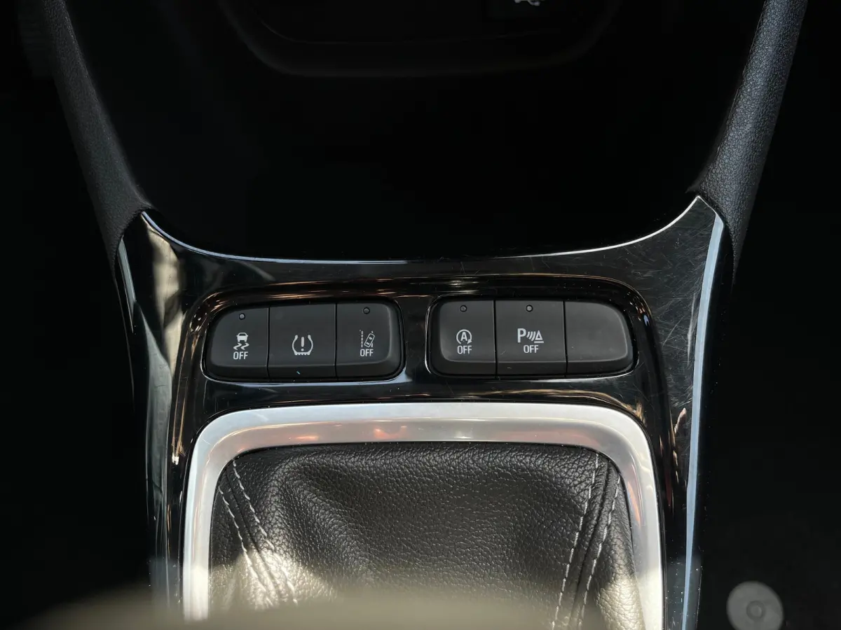 1.2 110PK Turbo Elegance CAMERA ACHTER| PARKEERSENSOREN V&A| NAVI| APPLE CARPLAY/ANDROID AUTO| CRUISE CONTROL| CLIMATE CONTROL|