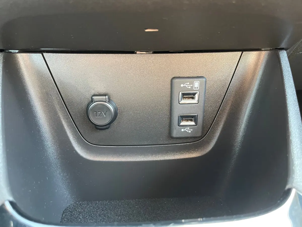 1.2 110PK Turbo Elegance CAMERA ACHTER| PARKEERSENSOREN V&A| NAVI| APPLE CARPLAY/ANDROID AUTO| CRUISE CONTROL| CLIMATE CONTROL|