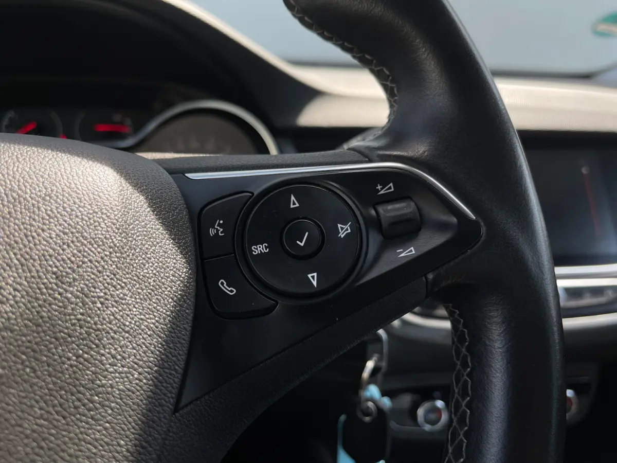 1.2 110PK Turbo Elegance CAMERA ACHTER| PARKEERSENSOREN V&A| NAVI| APPLE CARPLAY/ANDROID AUTO| CRUISE CONTROL| CLIMATE CONTROL|