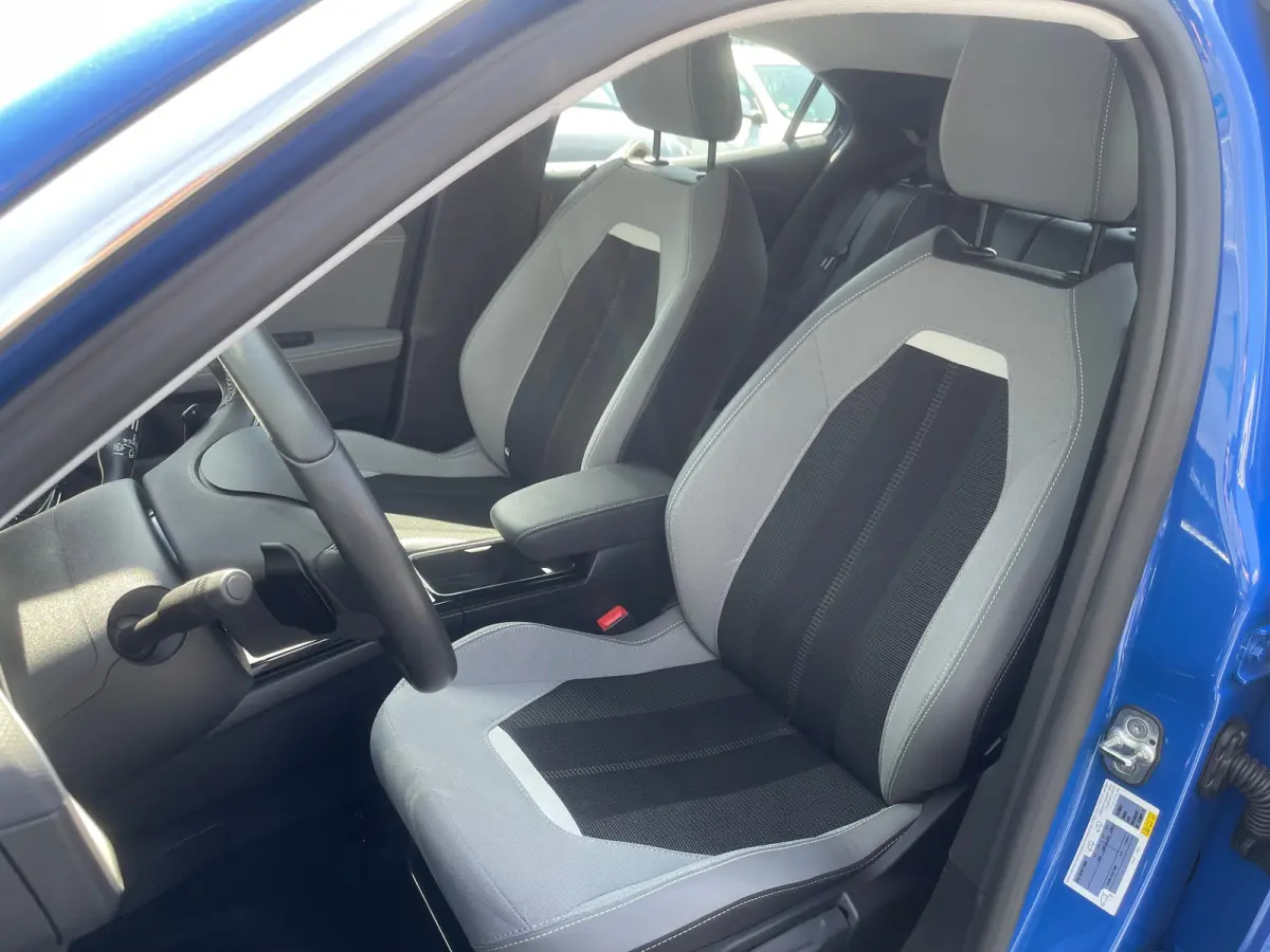 1.2 130PK Turbo Elegance | CAMERA ACHTER| PARKEERSENSOREN V&A| NAVI| STUURWIEL VERWARMD| CRUISE CONTROL| CLIMATE CONTROL