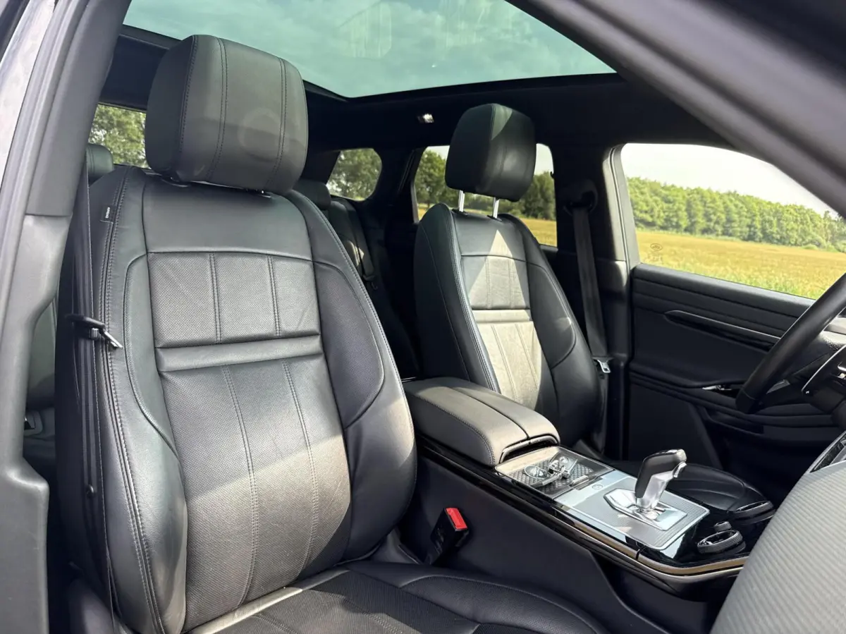 1.5 P300e AWD R-Dynamic SE