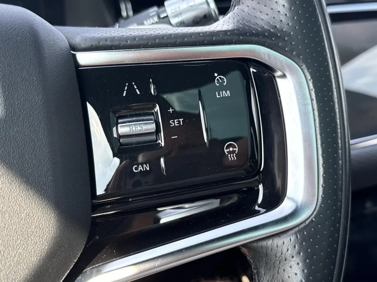 1.5 P300e AWD R-Dynamic SE