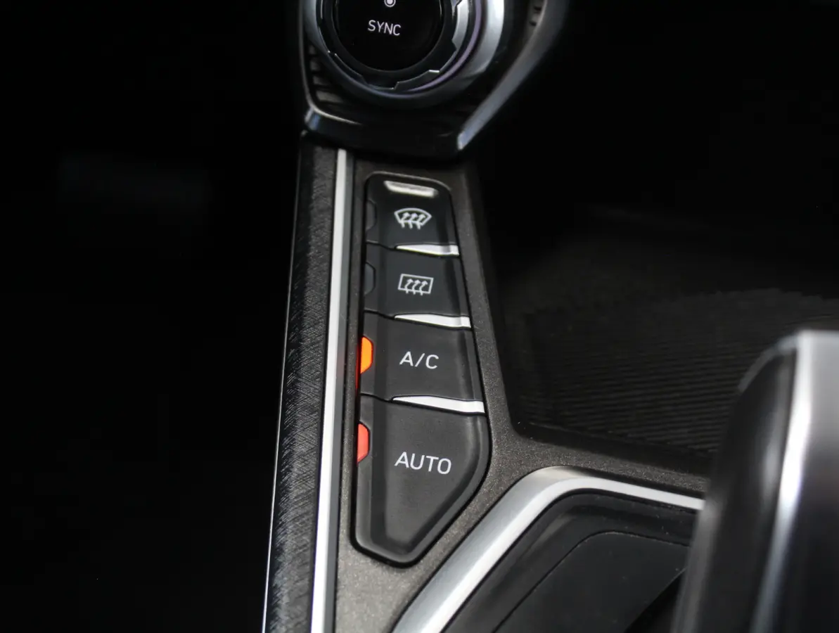 1.5 CARPLAY | CLIMATE | STOELVERW | 360CAMERA | PANODAK | WIFI | LED | DAB | NAVI | ELECSTOEL+MEM | ELECAKLEP | ADAPCRUISE