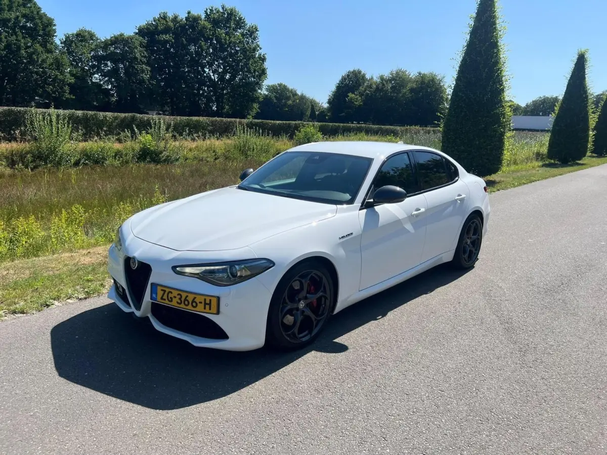 2.0T Q4 Veloce, 65dkm, 320pk, Squadra