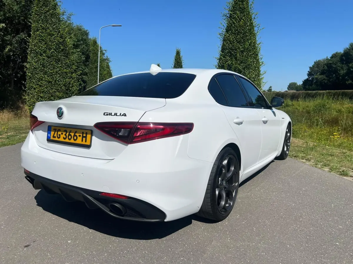 2.0T Q4 Veloce, 65dkm, 320pk, Squadra