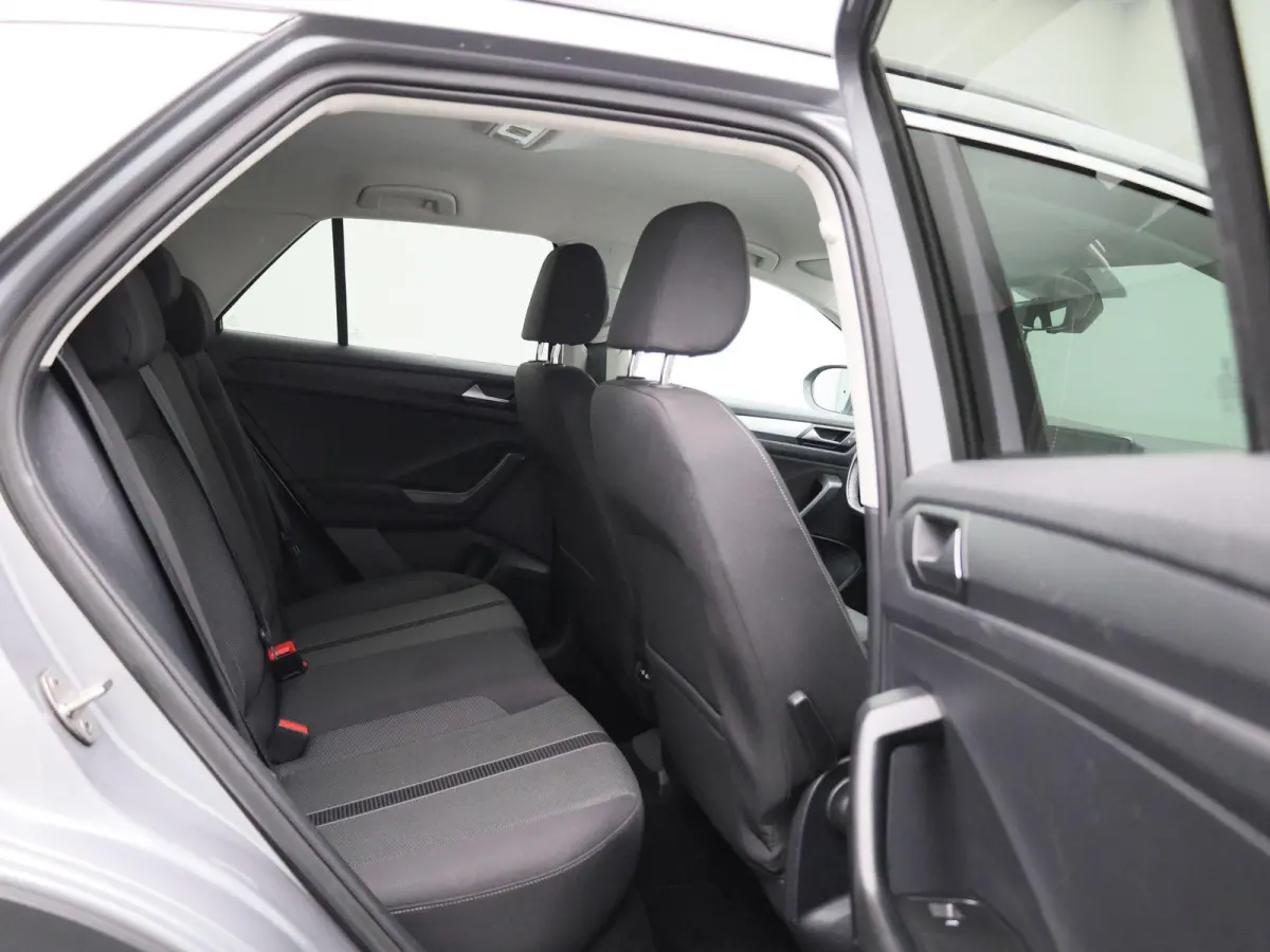 1.0 TSI Life 110 PK| Origineel Nederlands | Navigatie | Achteruitrijcamera | Digitale Cockpit Pro | Parkeersensoren | Privacy Glas