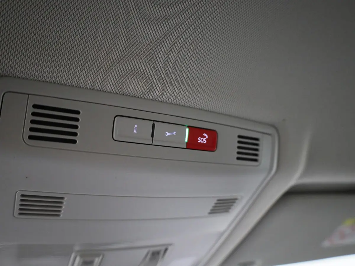1.0 TSI Life 110 PK| Origineel Nederlands | Navigatie | Achteruitrijcamera | Digitale Cockpit Pro | Parkeersensoren | Privacy Glas