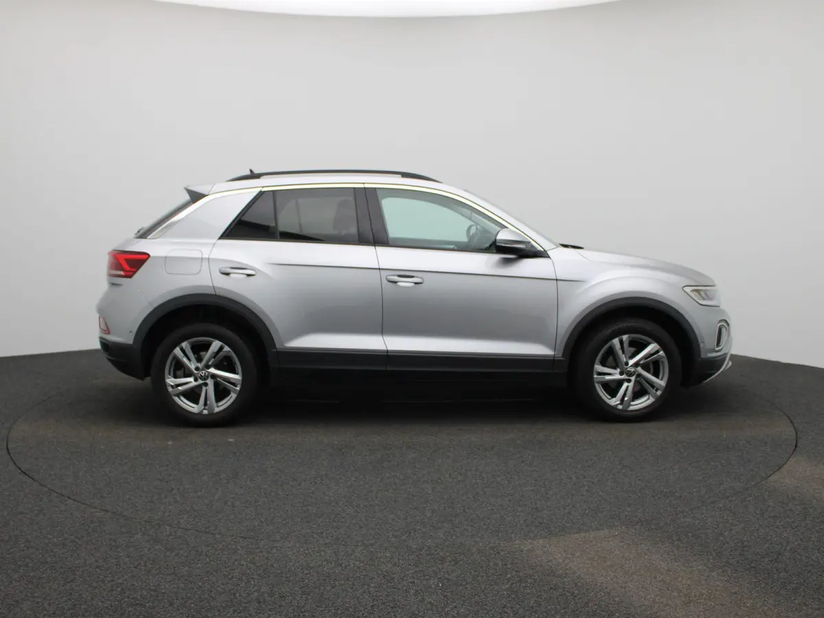 1.0 TSI Life 110 PK| Origineel Nederlands | Navigatie | Achteruitrijcamera | Digitale Cockpit Pro | Parkeersensoren | Privacy Glas
