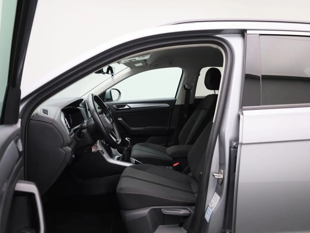 1.0 TSI Life 110 PK| Origineel Nederlands | Navigatie | Achteruitrijcamera | Digitale Cockpit Pro | Parkeersensoren | Privacy Glas