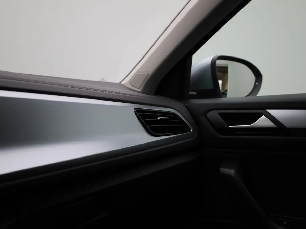 1.0 TSI Life 110 PK| Origineel Nederlands | Navigatie | Achteruitrijcamera | Digitale Cockpit Pro | Parkeersensoren | Privacy Glas