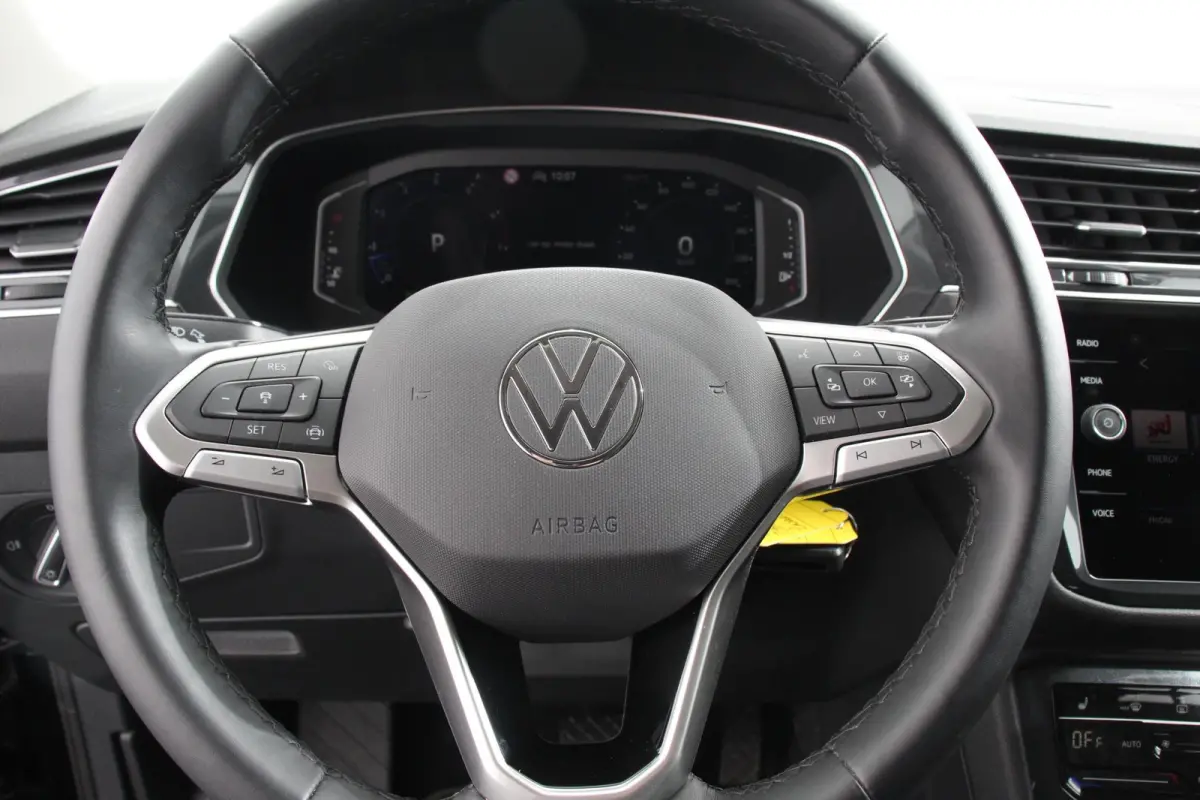1.5 TSI 150pk DSG Life 7p. Navigatie Climate Control Trekhaak afneembaar Elektrische bedienbare achterklep Adaptieve Cruise Control Extra Getint Glas