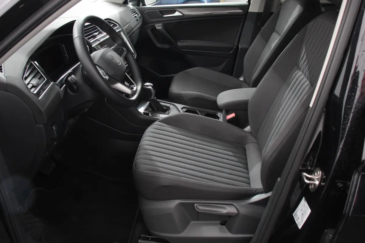 1.5 TSI 150pk DSG Life 7p. Navigatie Climate Control Trekhaak afneembaar Elektrische bedienbare achterklep Adaptieve Cruise Control Extra Getint Glas