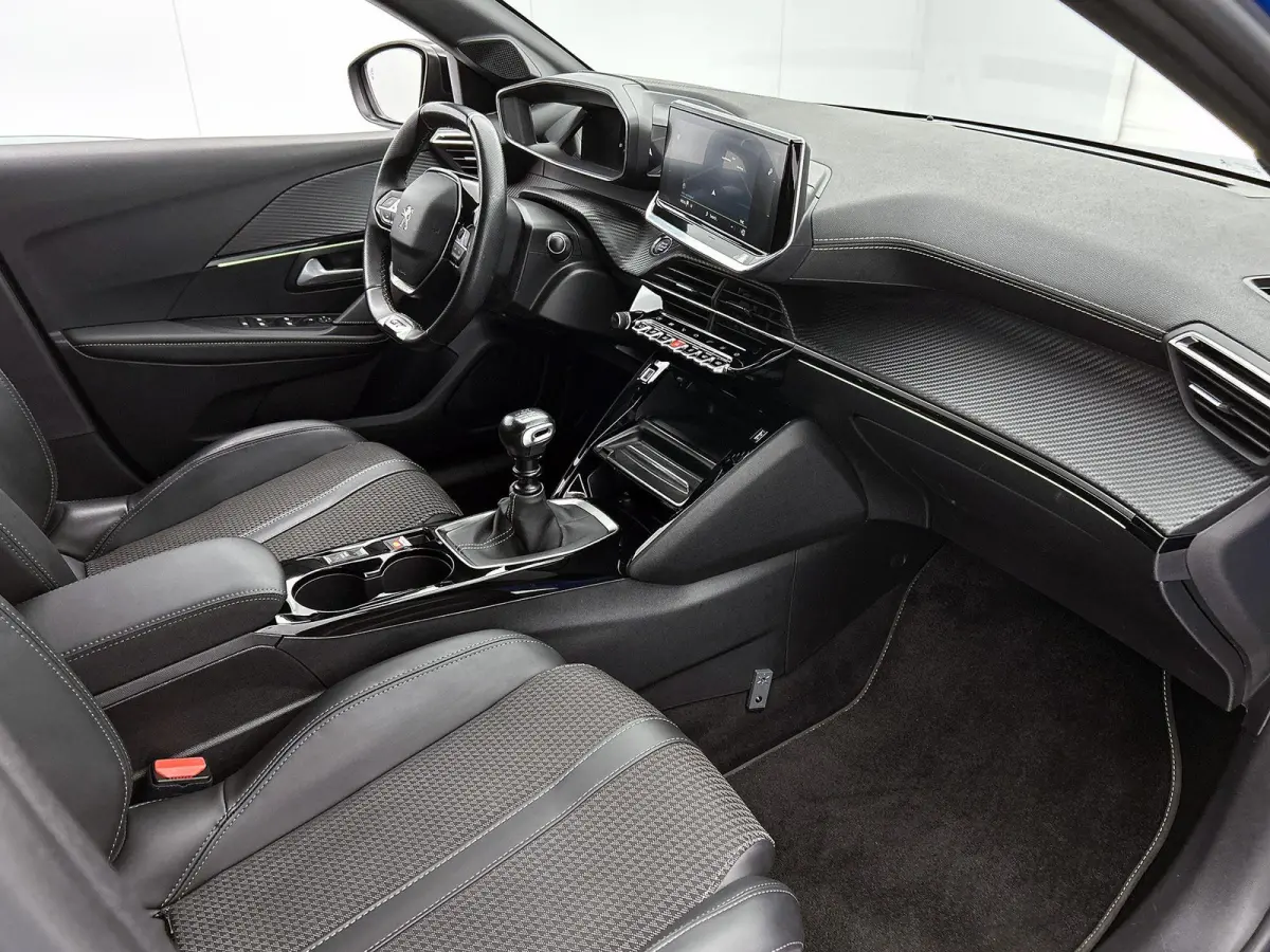 1.2 GT | Navigatie | Achteruitrij Camera | Dodehoek Bewaking | Climate Control | Cruise Control |