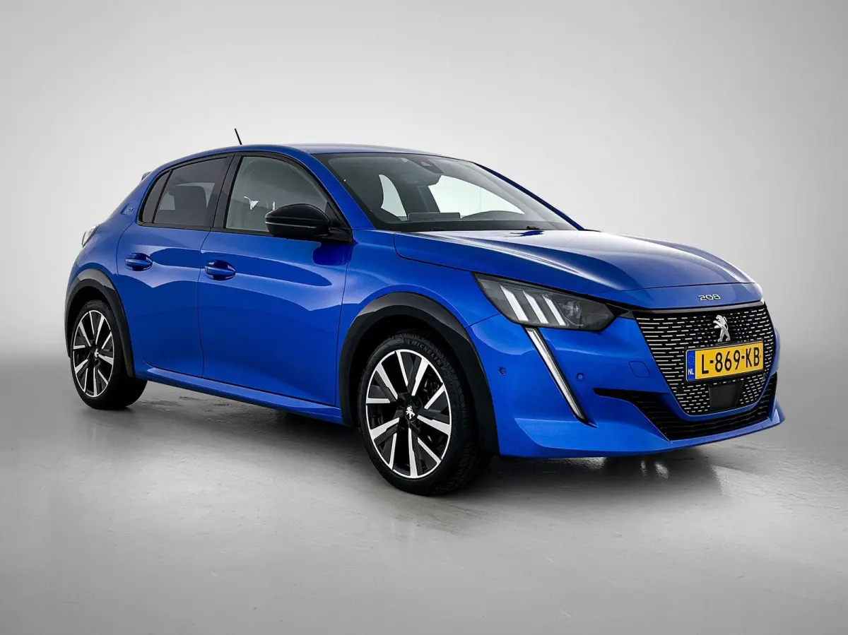 1.2 GT | Navigatie | Achteruitrij Camera | Dodehoek Bewaking | Climate Control | Cruise Control |