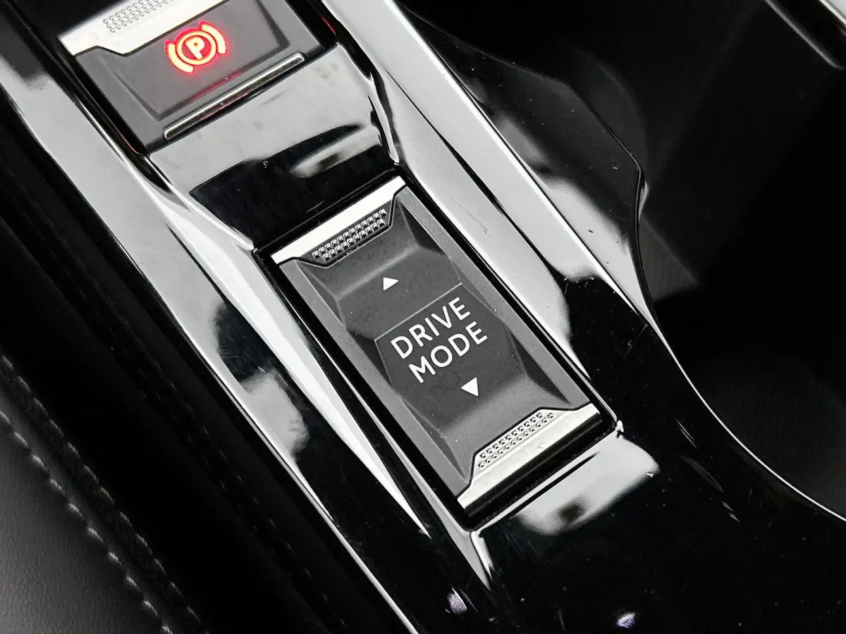 1.2 GT | Navigatie | Achteruitrij Camera | Dodehoek Bewaking | Climate Control | Cruise Control |