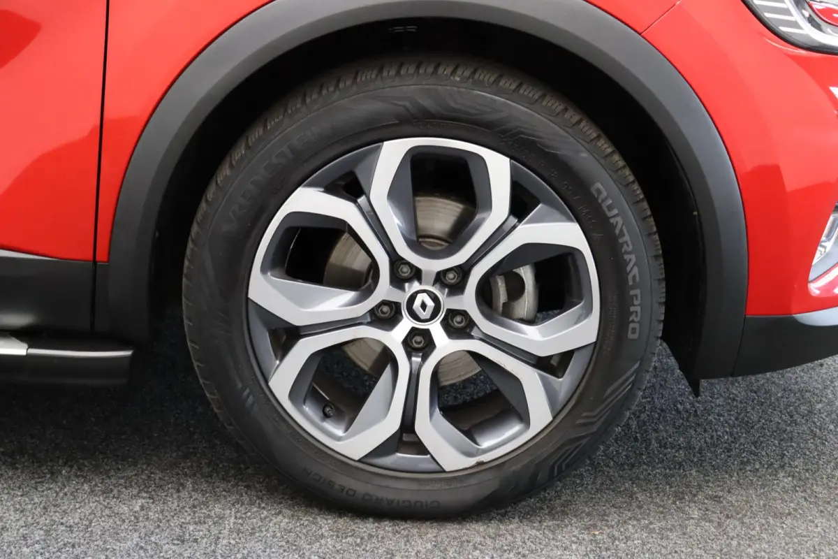 1.6 E-Tech full hybrid 145 techno | Cruise Control | Climate Control | Schuif/kanteldak | Licht Metalen Velgen | Half Lederen Bekleding | PDC sensoren voor/achter | Navigatie Systeem |