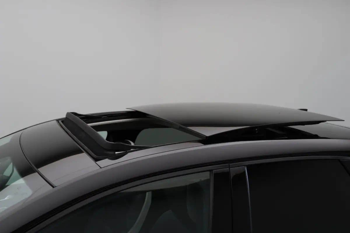 1.6 E-Tech full hybrid 145 techno | Cruise Control | Climate Control | Schuif/kanteldak | Licht Metalen Velgen | Half Lederen Bekleding | PDC sensoren voor/achter | Navigatie Systeem |