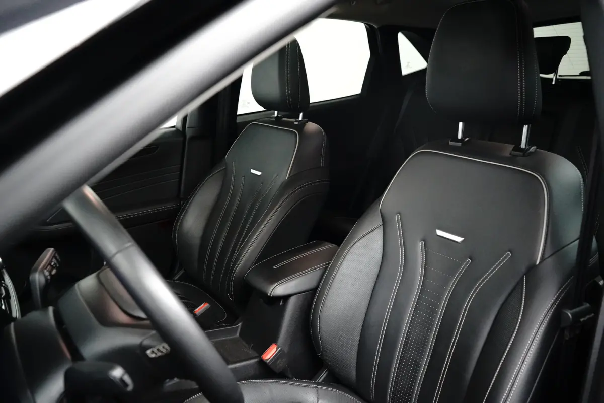 2.5 PHEV Vignale | SOH 96% | Pano | Trekhaak | Adap. Cruise | Carplay | Leder