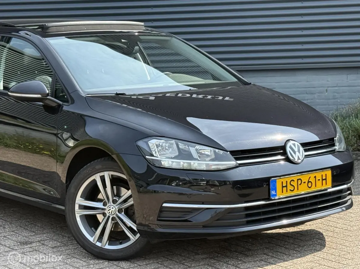 1.0 TSI Trendline - Pano - Keyless - ACC - Blindspot -