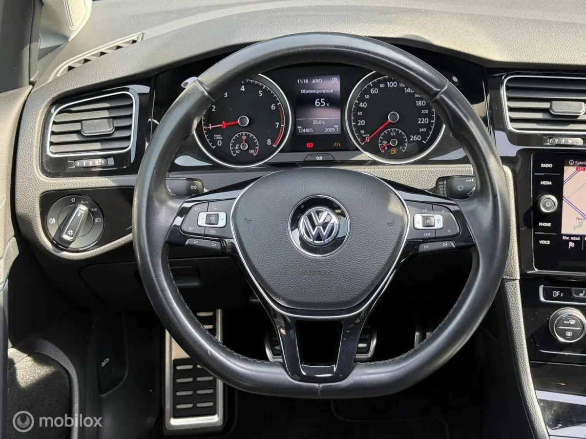 1.0 TSI Trendline - Pano - Keyless - ACC - Blindspot -