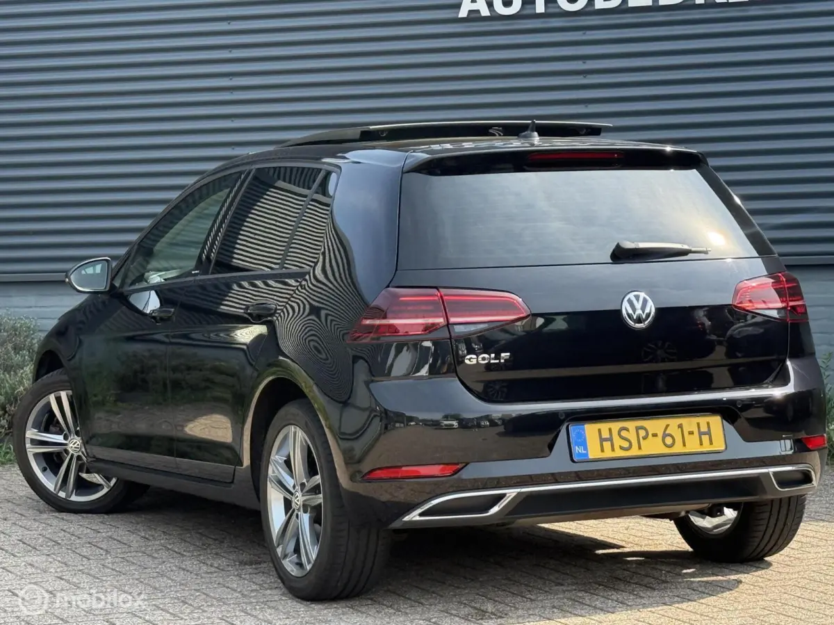 1.0 TSI Trendline - Pano - Keyless - ACC - Blindspot -