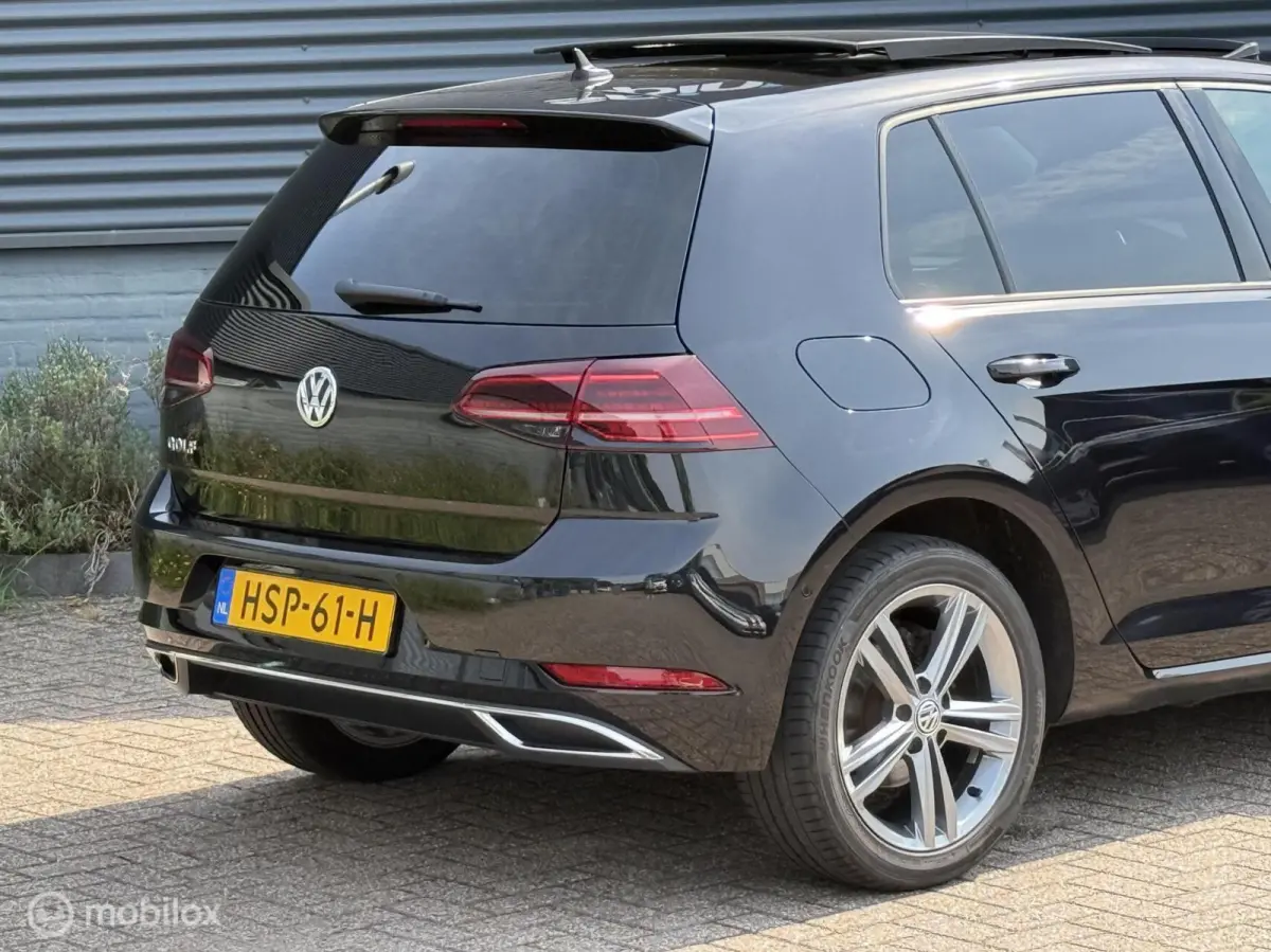 1.0 TSI Trendline - Pano - Keyless - ACC - Blindspot -