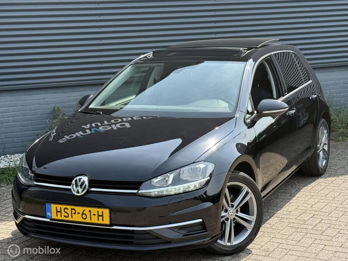1.0 TSI Trendline - Pano - Keyless - ACC - Blindspot -