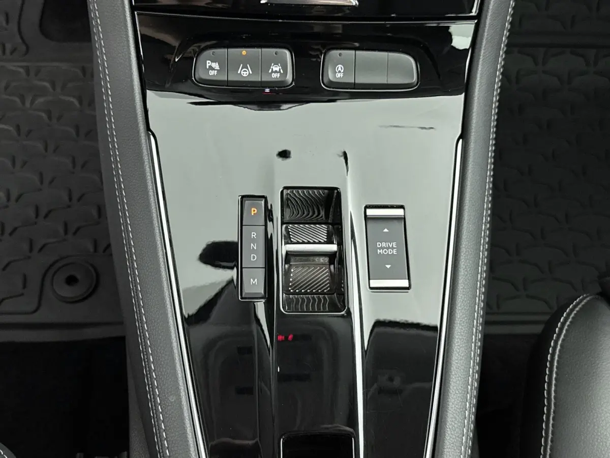1.2 130pk Turbo GS Line | Automaat | Lichtmetalen velgen | Stoelverwarming | Camera | Navigatie |