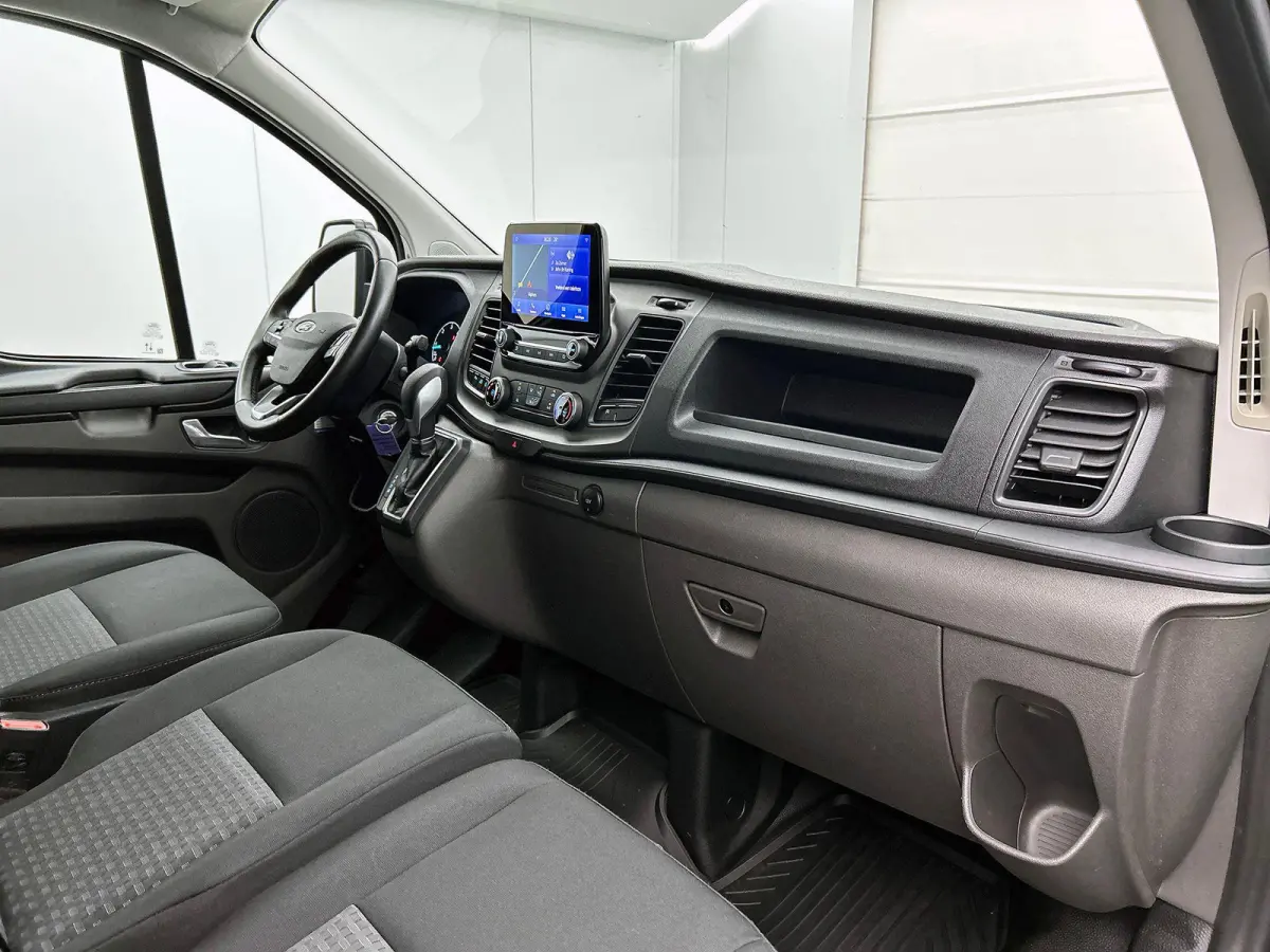 300 2.0 TDCI L2H1 Trend Automaat Airco Navigatie Cruisecontrol Camera Parkeersensoren Trekhaak