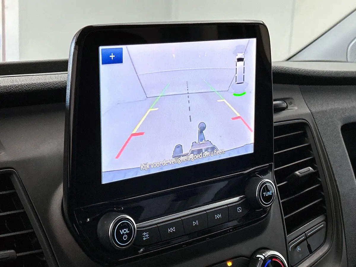 300 2.0 TDCI L2H1 Trend Automaat Airco Navigatie Cruisecontrol Camera Parkeersensoren Trekhaak