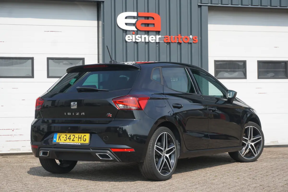 1.0 TSI FR Intense | CAMERA | CARPLAY | NAVI | ECC | 18 INCH |
