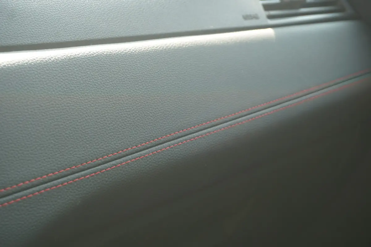 1.0 TSI FR Intense | CAMERA | CARPLAY | NAVI | ECC | 18 INCH |
